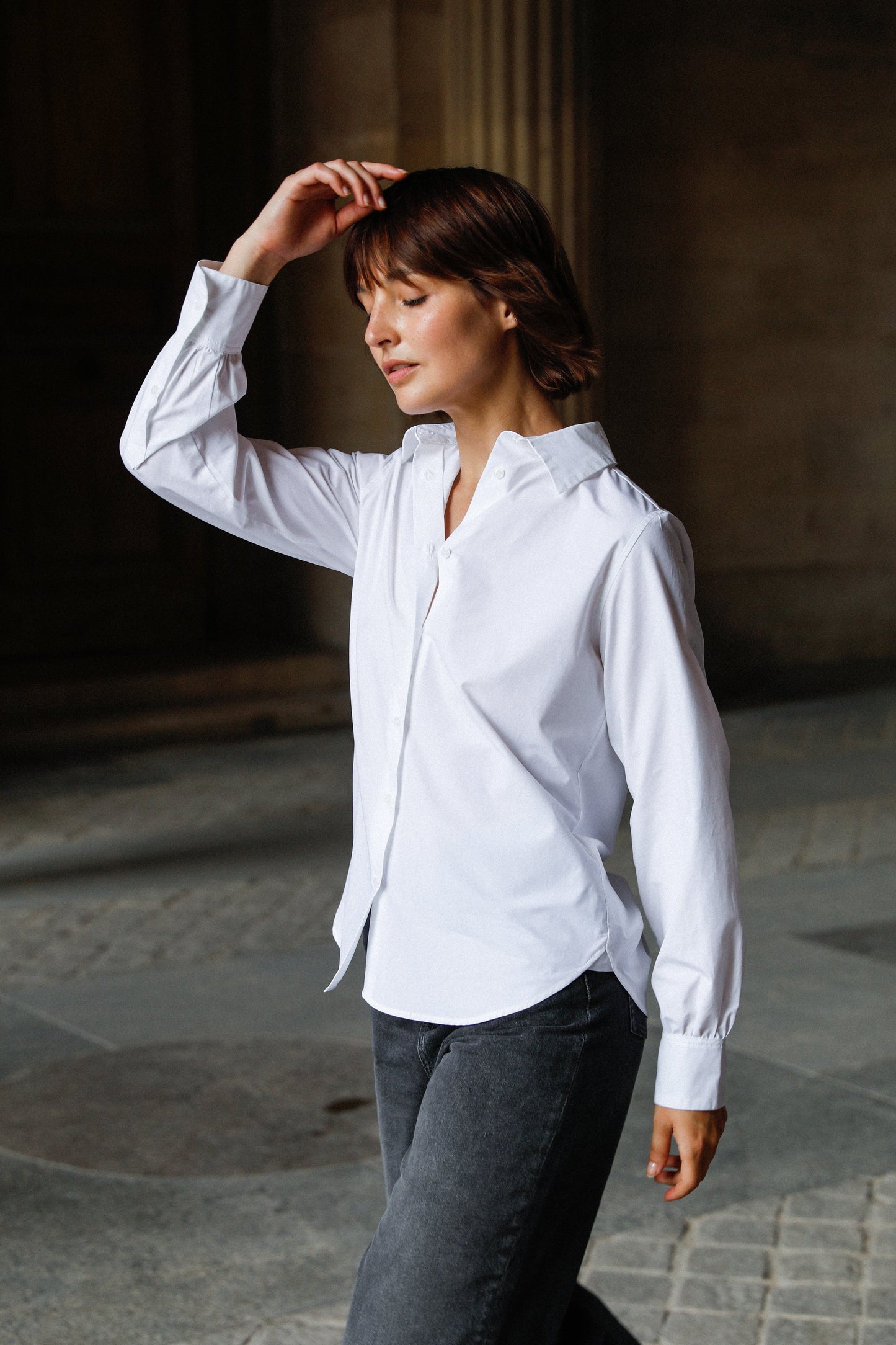 chemise blanche classique de qualité pour femme