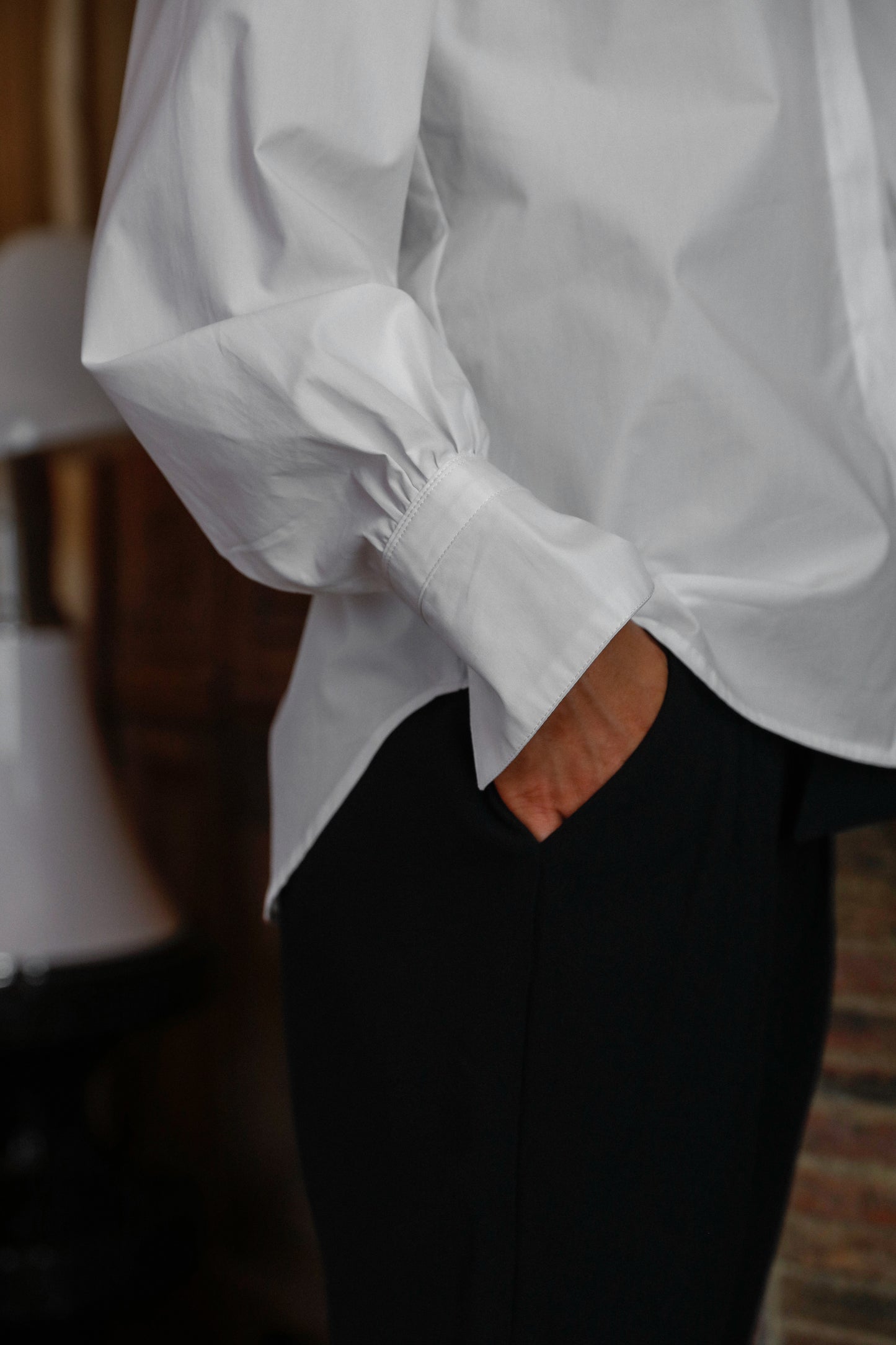 chemise blanche élégante pour femme en coton bio