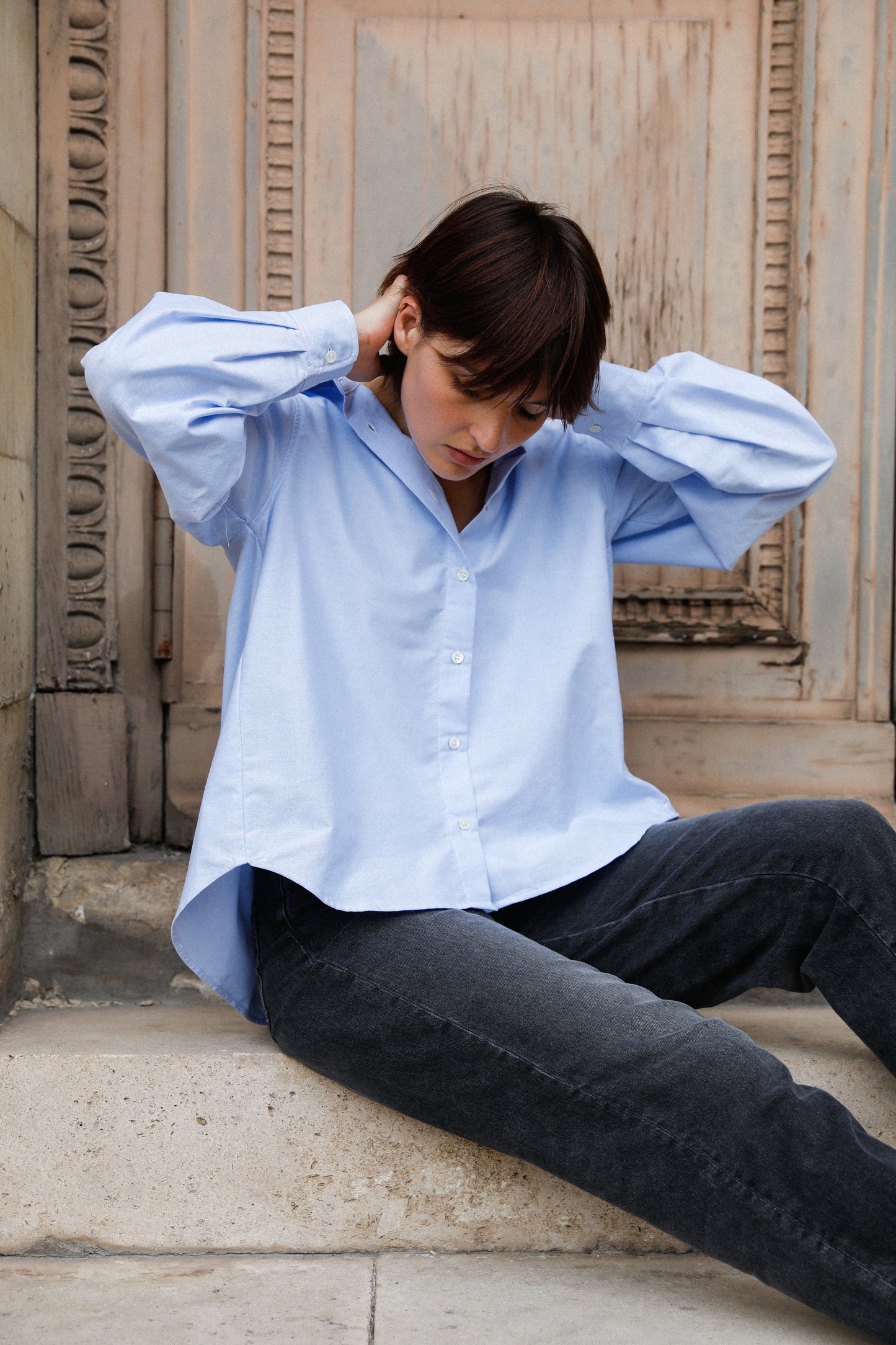 chemise bleue à manches ballons en oxford de coton pour femme