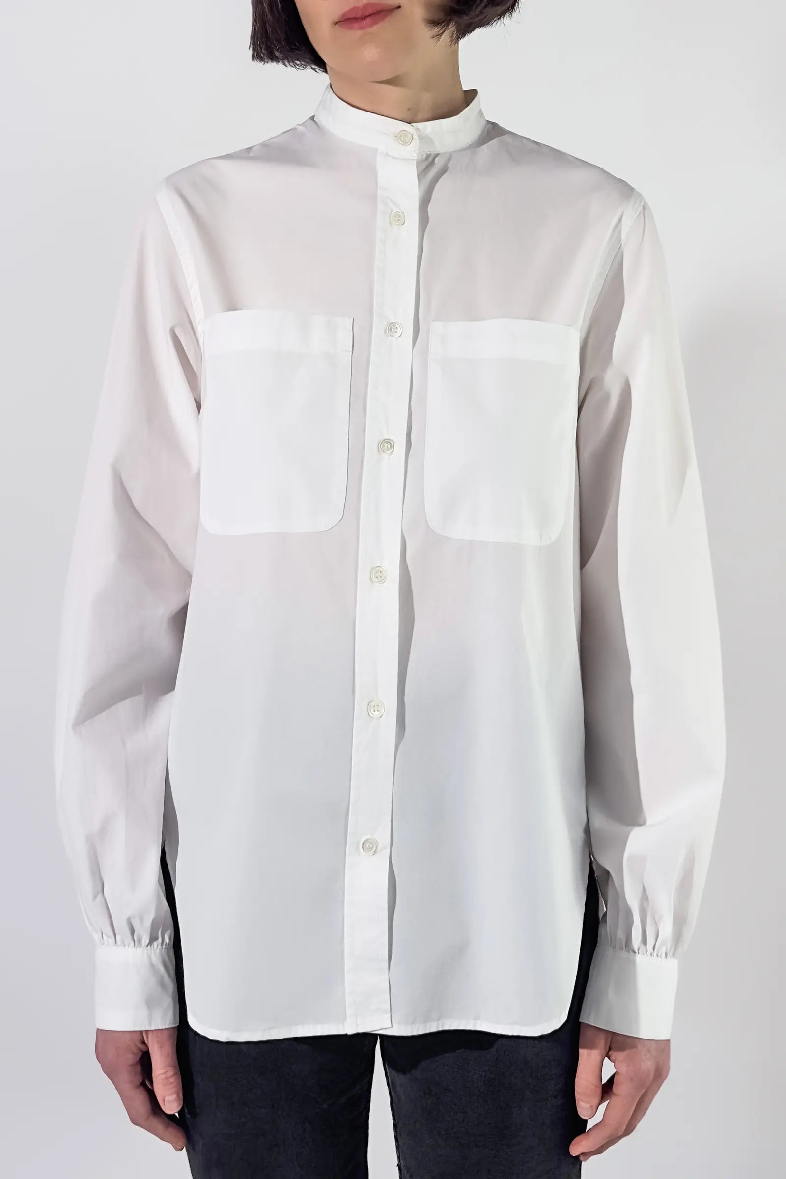 Chemise col officier coton blanc vue de face studio