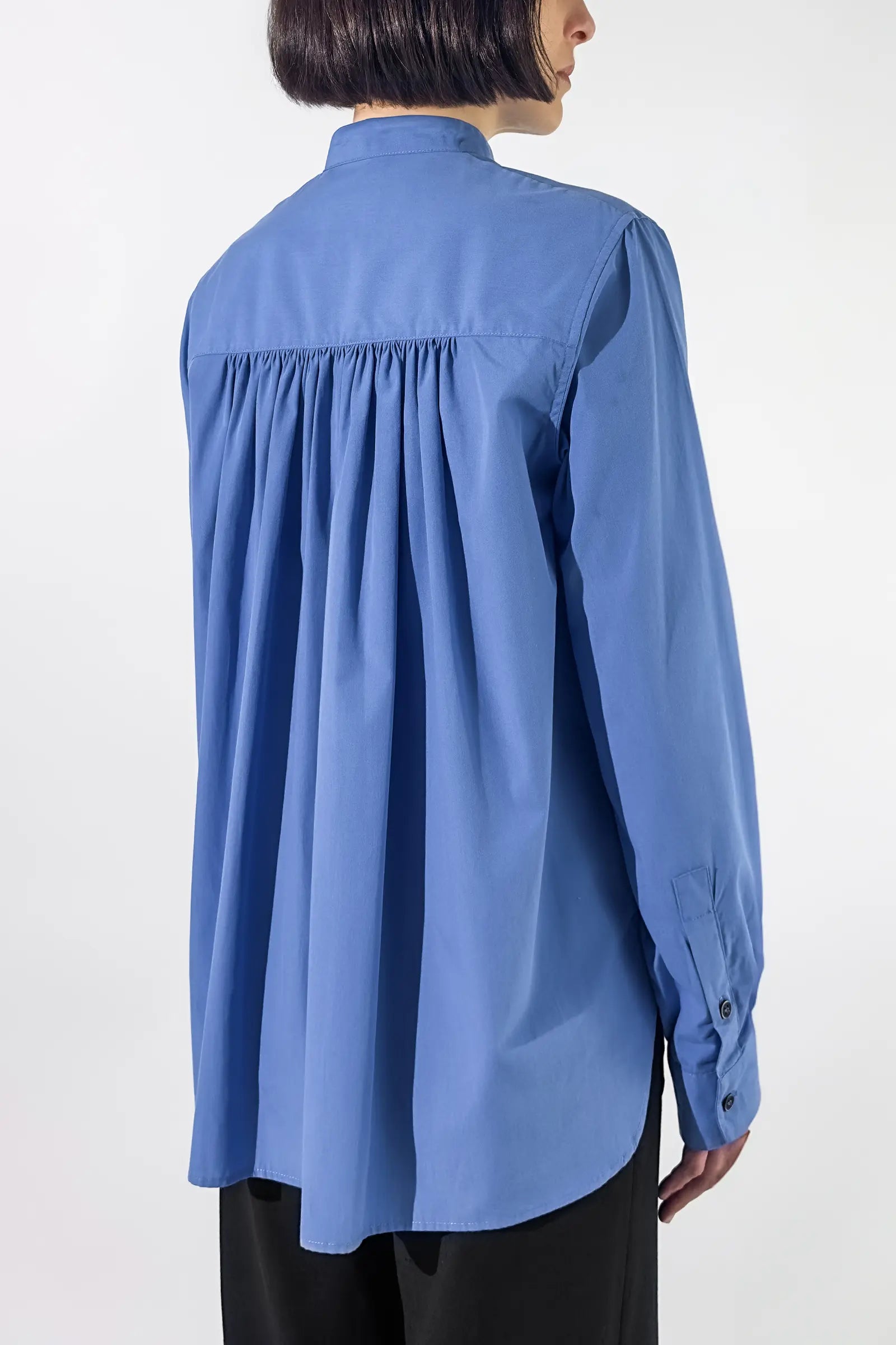 Chemise col officier coton bleu dos studio- Huguet Paris