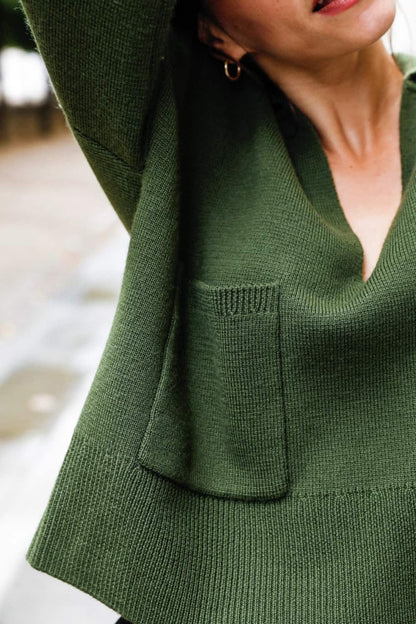 PULL COL V EN LAINE MERINOS EXTRA-FINE VERT AVOCAT - GRACE