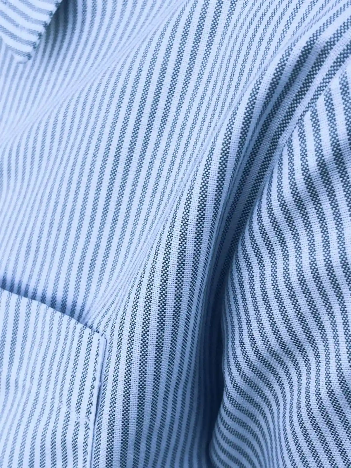 Chemise courte coton rayé vert zoom matière