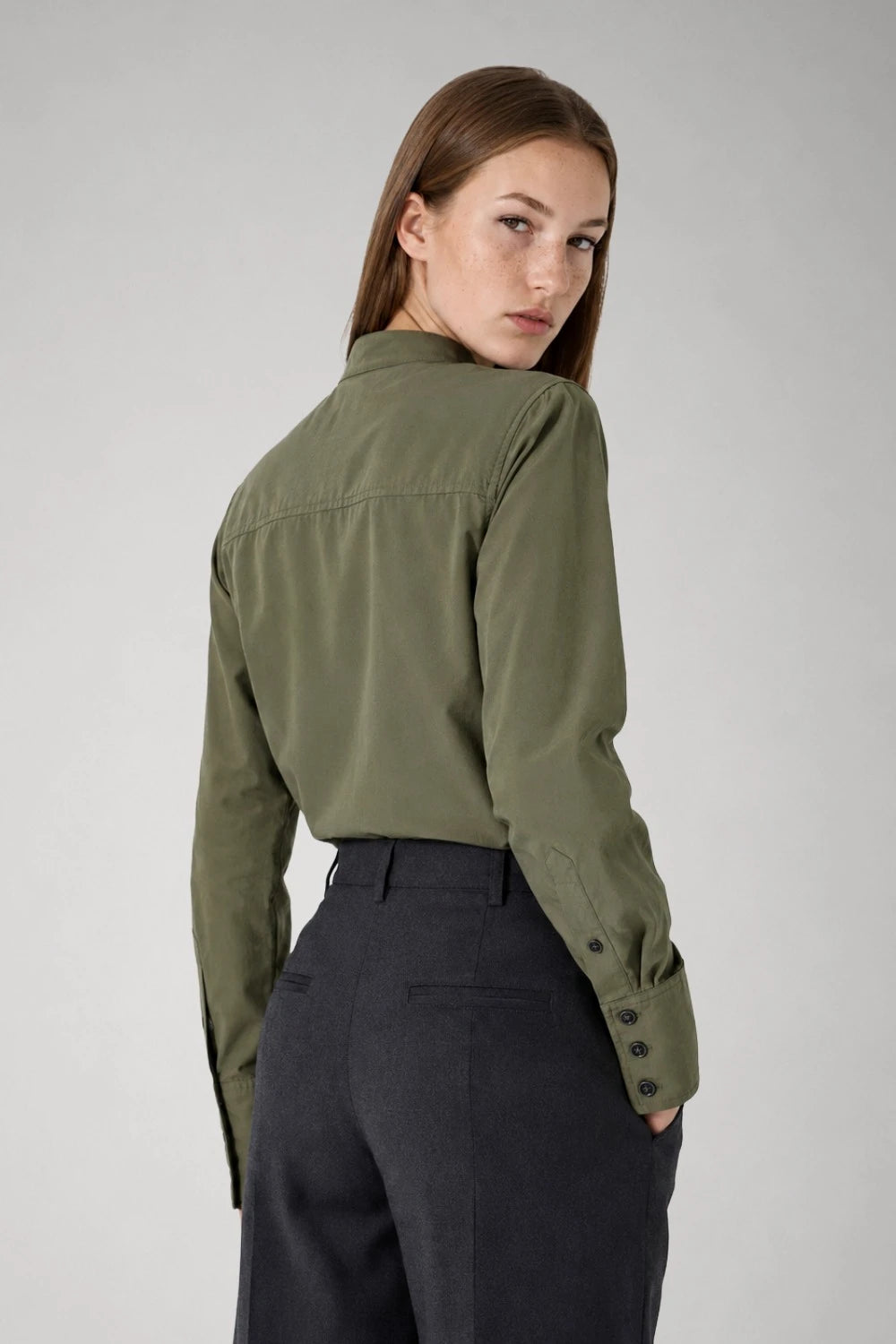 Ambre officer collar shirt