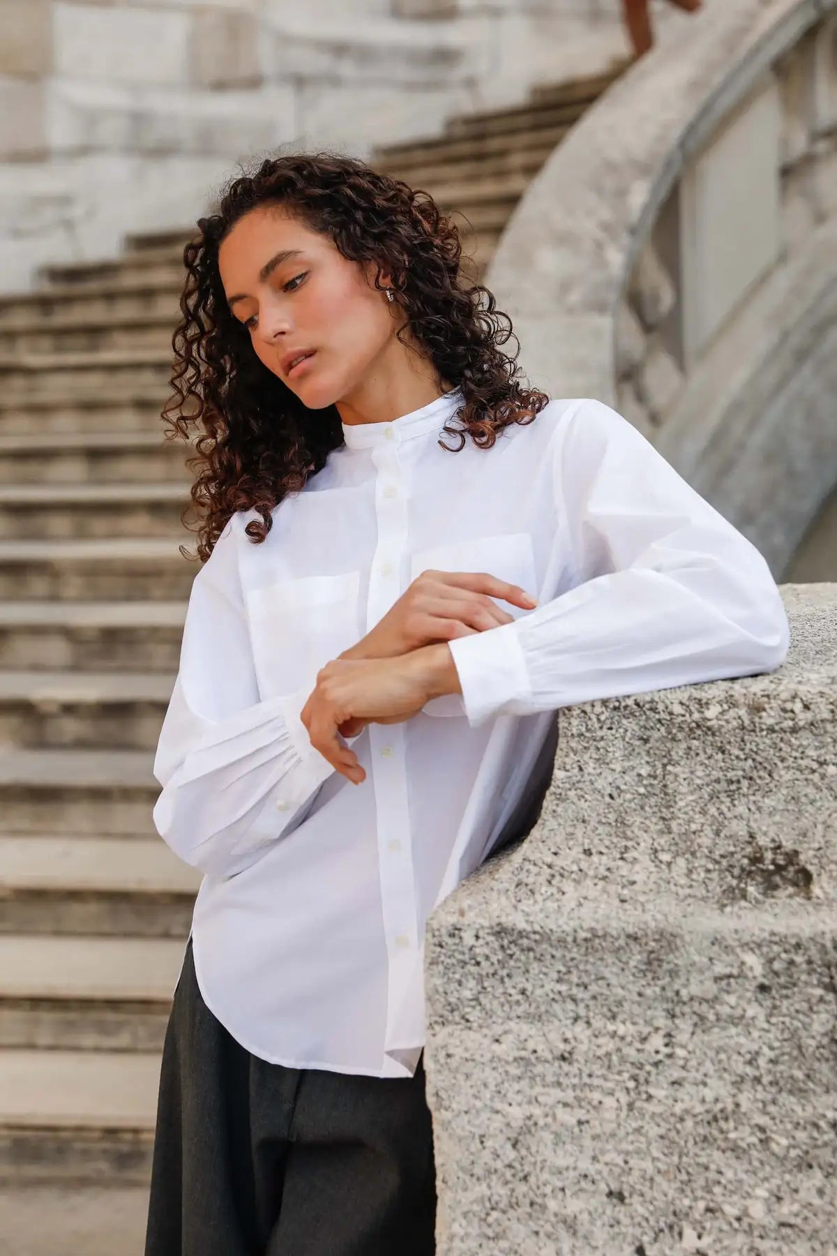 Chemise col officier coton blanc vue de face