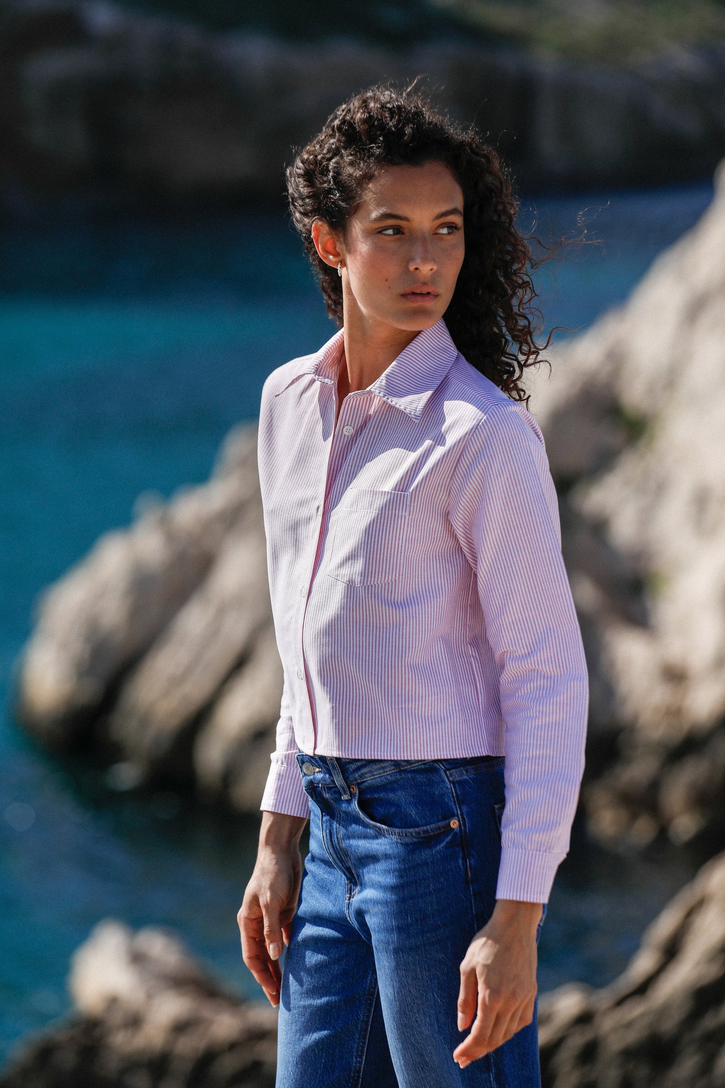 chemise courte rayée rouge et blanc pour femme de qualité