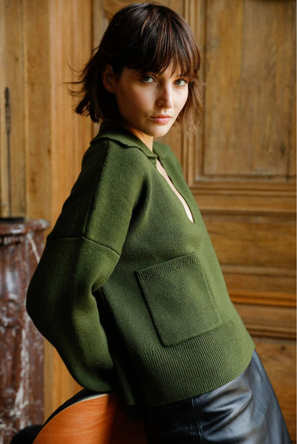 EXTRA-FINE MERINO WOOL V-NECK SWEATER – GRACE