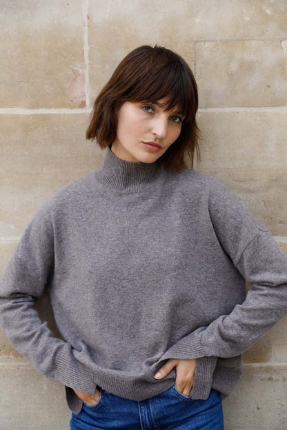 Pull col cheminée en laine mérinos extra fine taupe - Lana - Huguet Paris