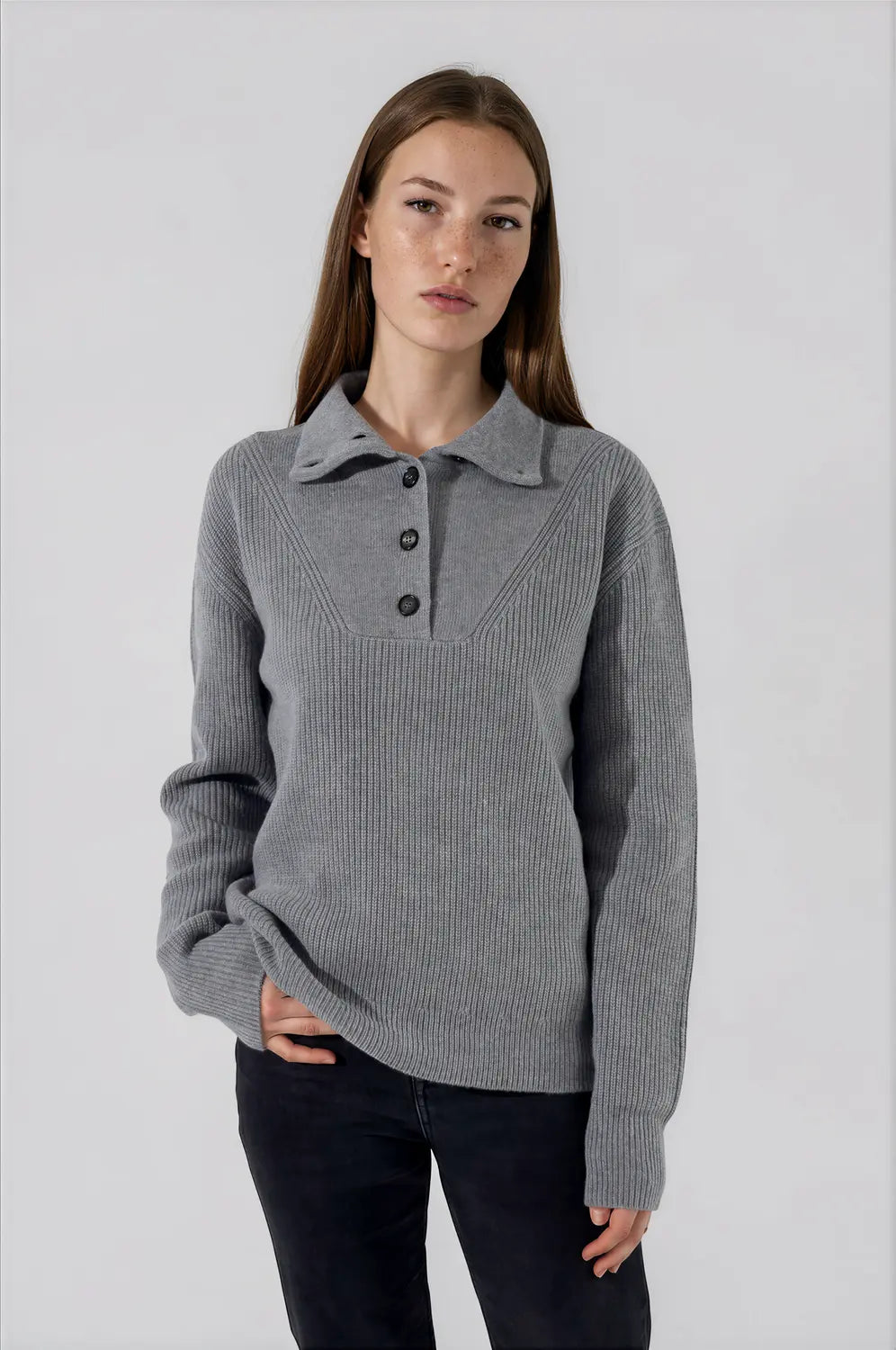 Pull col camionneur boutonné en laine mérinos gris - Jade